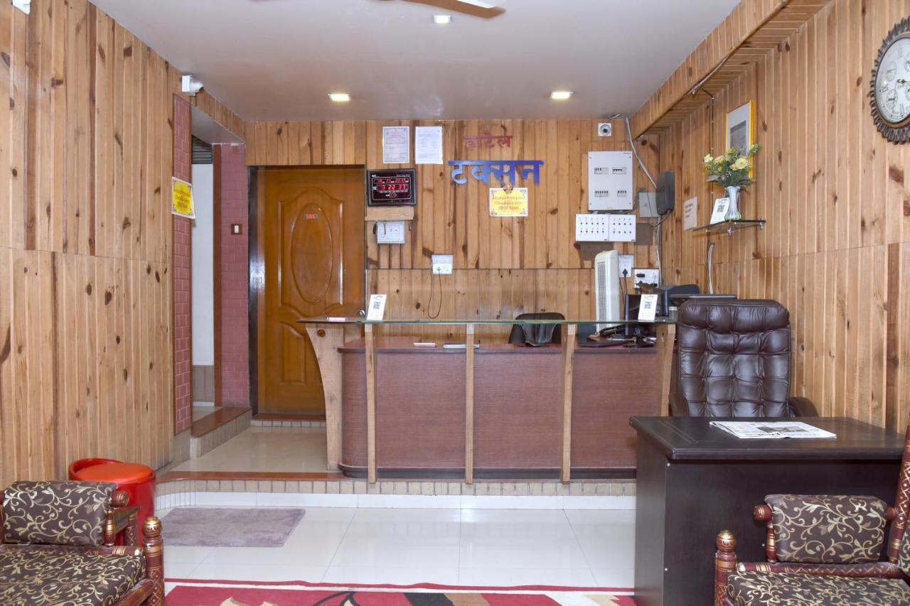 Oyo 67509 Hotel Tukson Narayangaon Exteriör bild